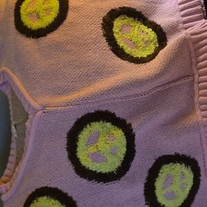 POL V-Neck Sweater in Pink with Green Accents